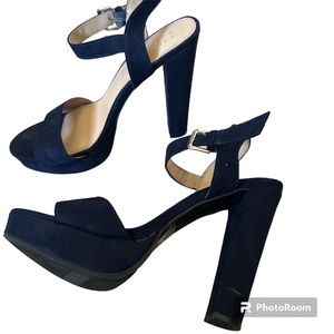 LC Lauren Conrad bow navy blue ankle strap high heels size 9.5med